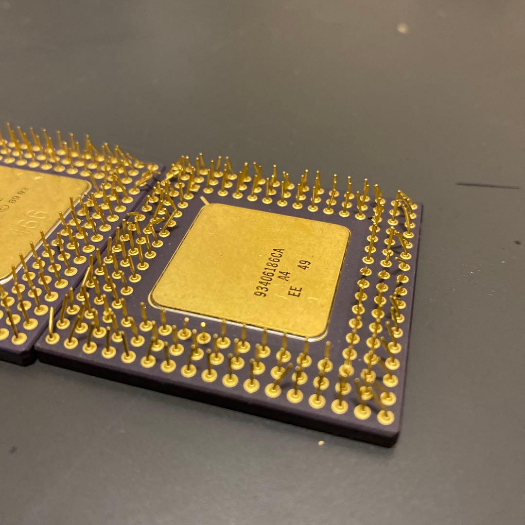 レトロ　CPU Intel i486DX2