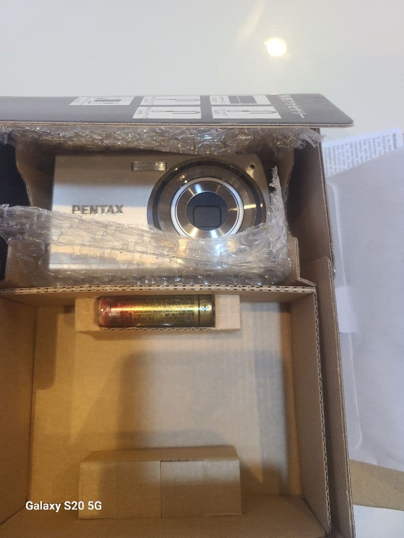 未使用　PENTAX　Optio　E80　コンデジ　デジカメ　激安