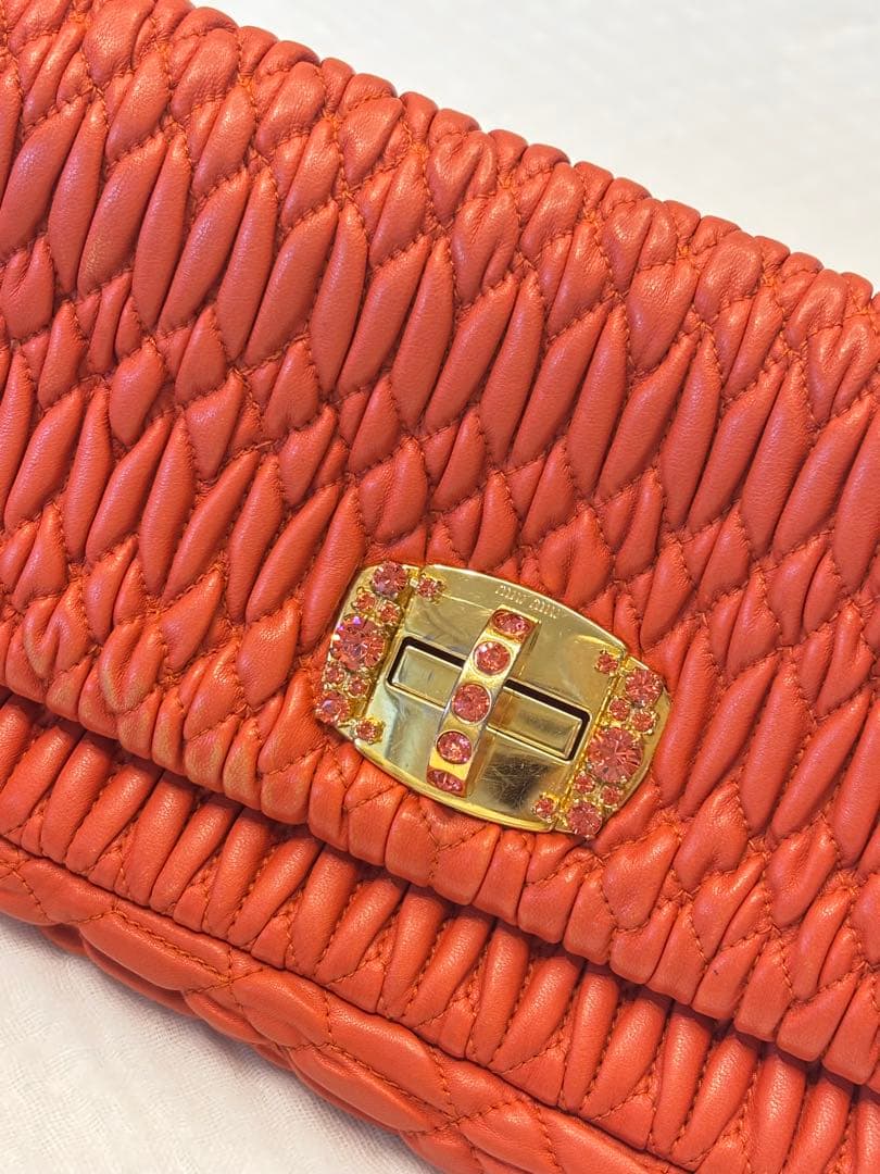 miumiu クラッチバック　早い者勝ち！