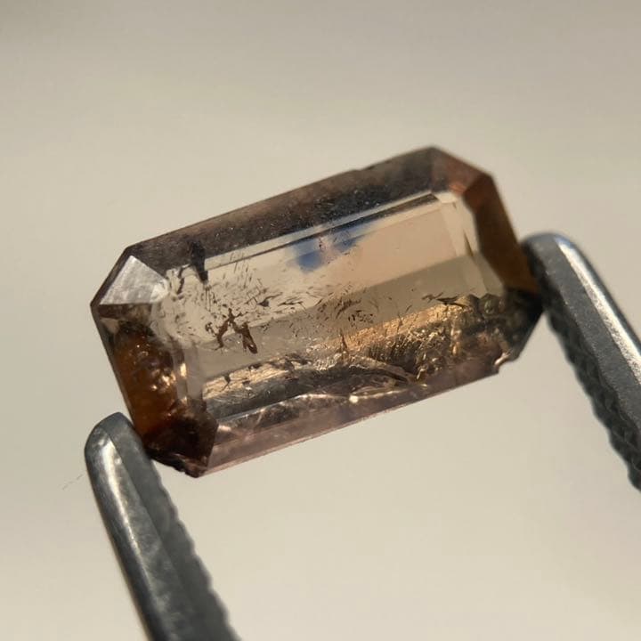 アキシナイト ブルー ルース