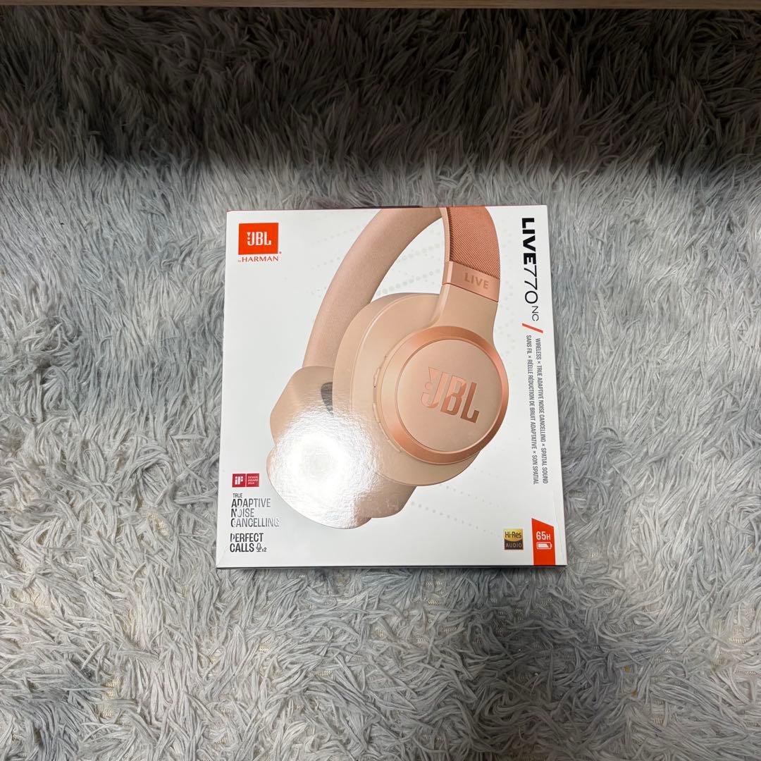 新品同様　JBL LIVE 770 NC ワイヤレスヘッドホン