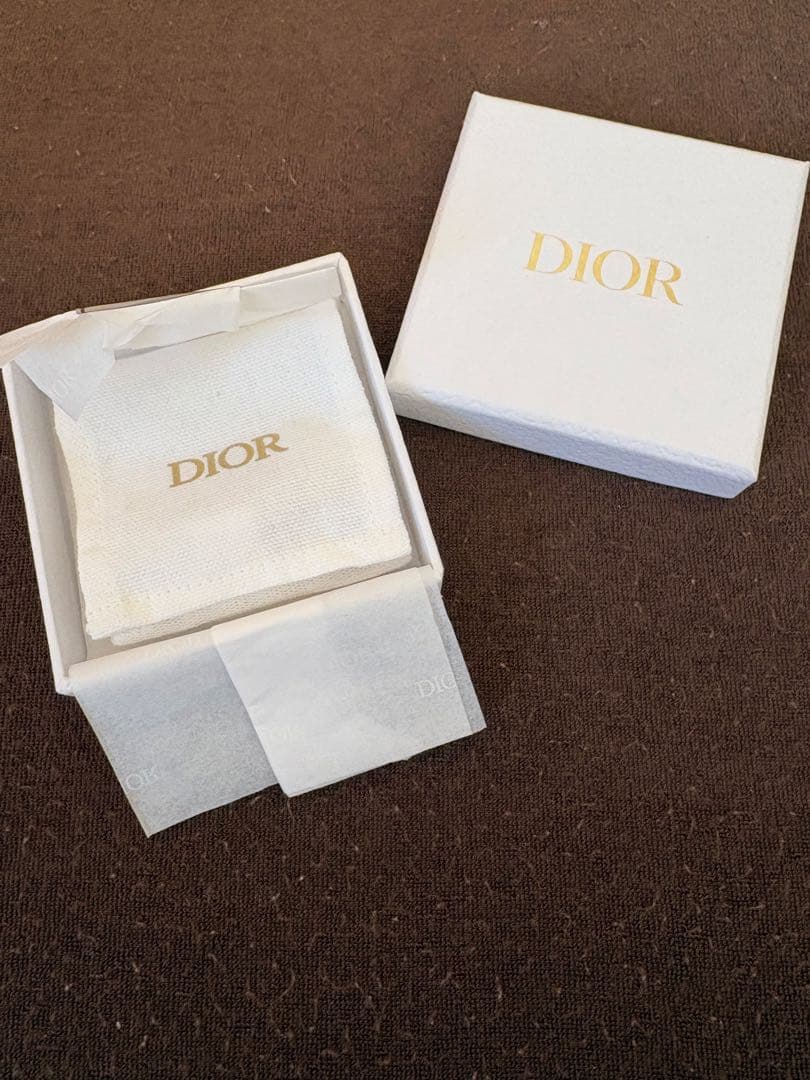 Diorピアスピンクゴールド箱、ショッパー付き