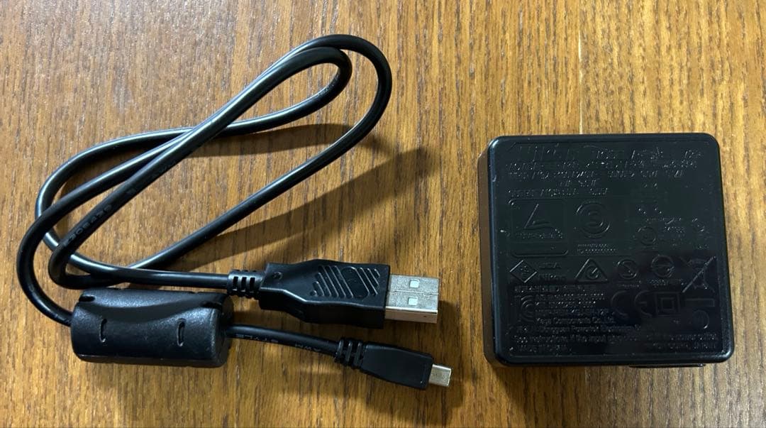 Nikon COOLPIX A100 シルバー 付属品あり