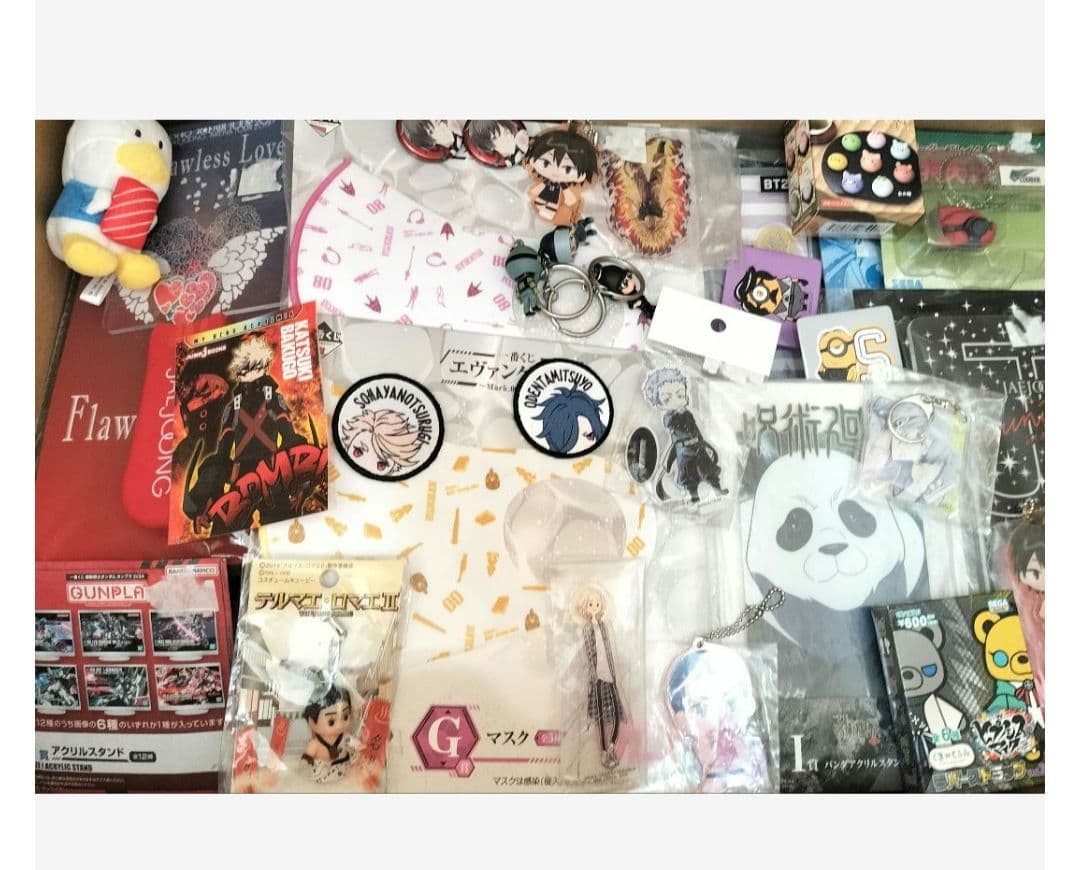 大量 まとめ売り ノンジャンル 紙類 ミニフィギュア ぬいぐるみ 1200