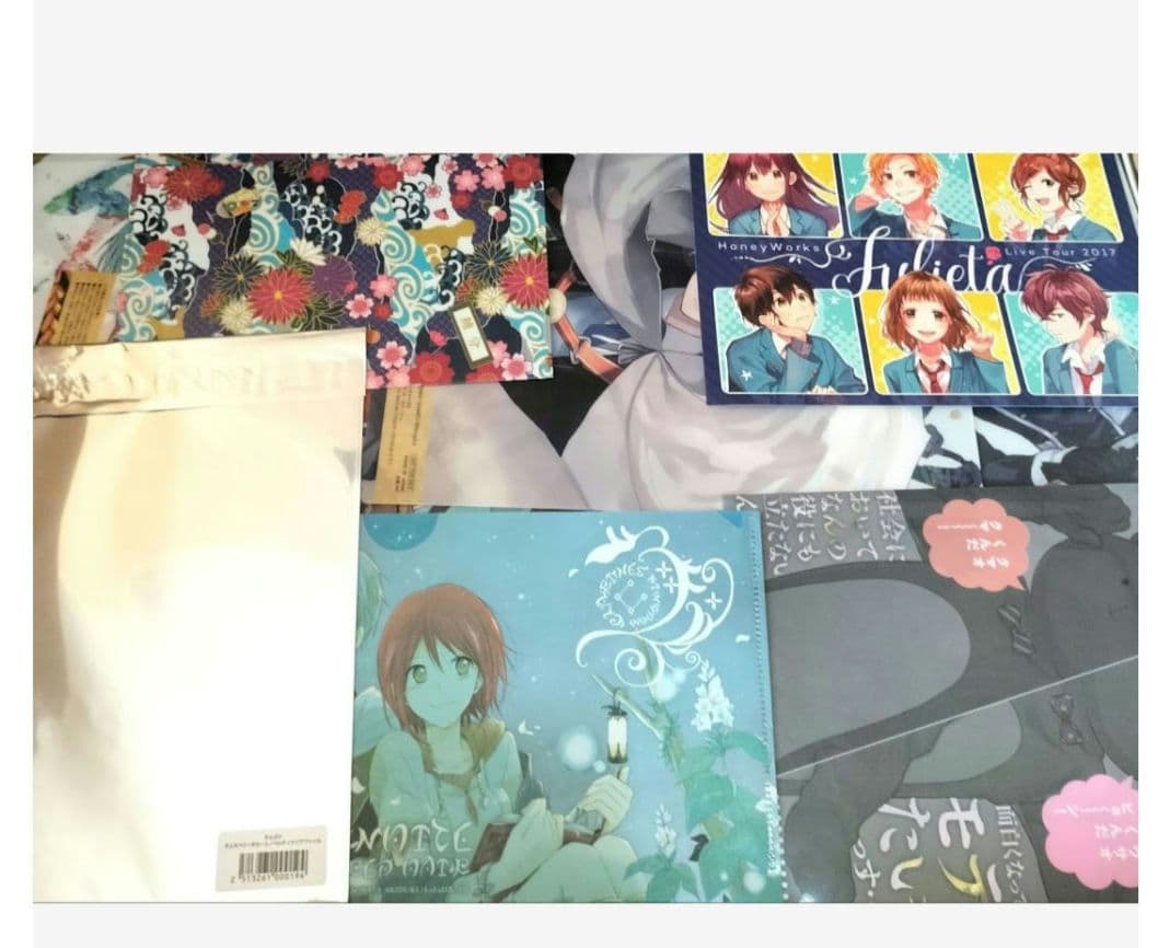 大量 まとめ売り ノンジャンル 紙類 ミニフィギュア ぬいぐるみ 1200