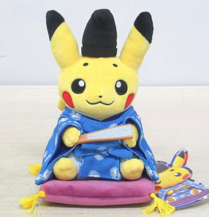 お公家さまピカチュウ　おすわりver