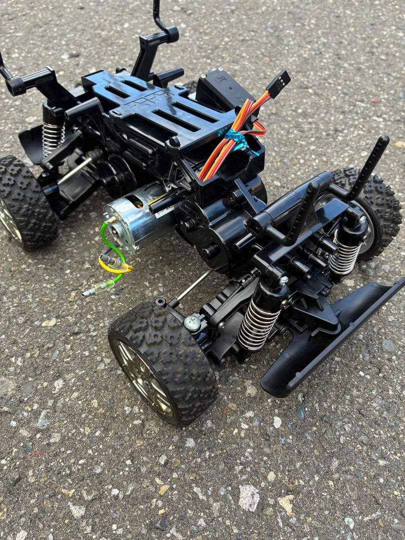 タミヤ GF-01 モーター付 18T ランドクルーザー 40 ボディ付