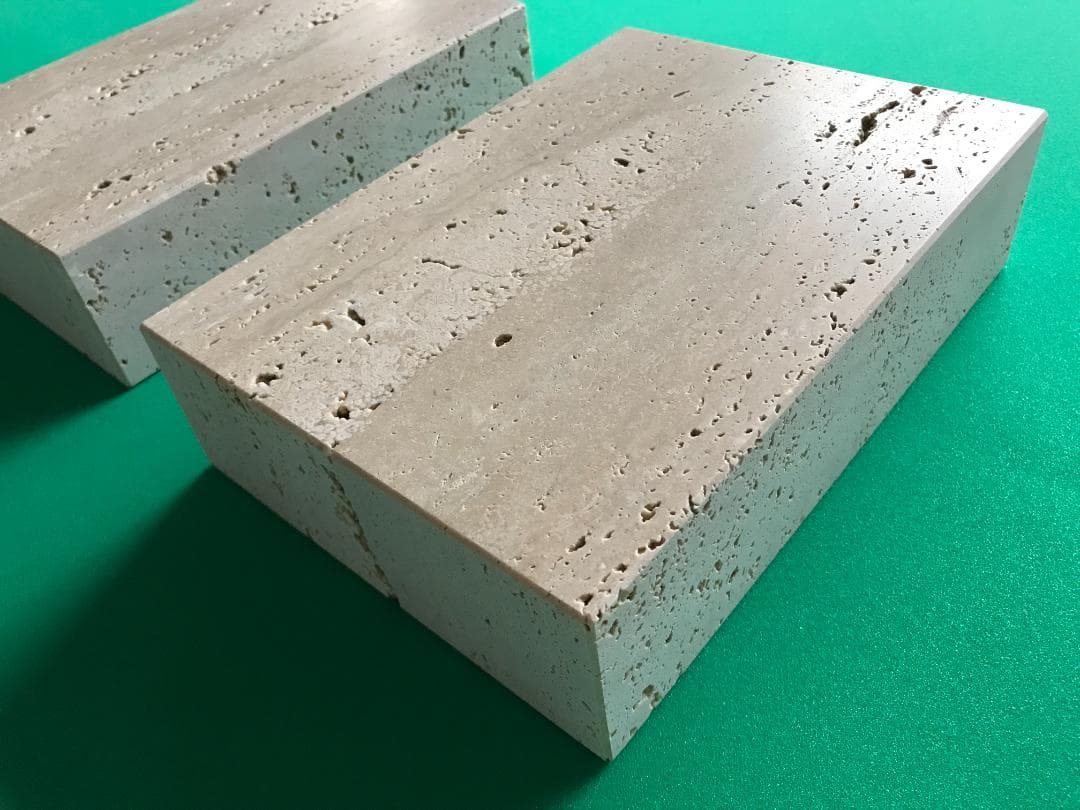 天然大理石オーディオボード●トラバーチン（穴あき）170×230×58 ●2枚