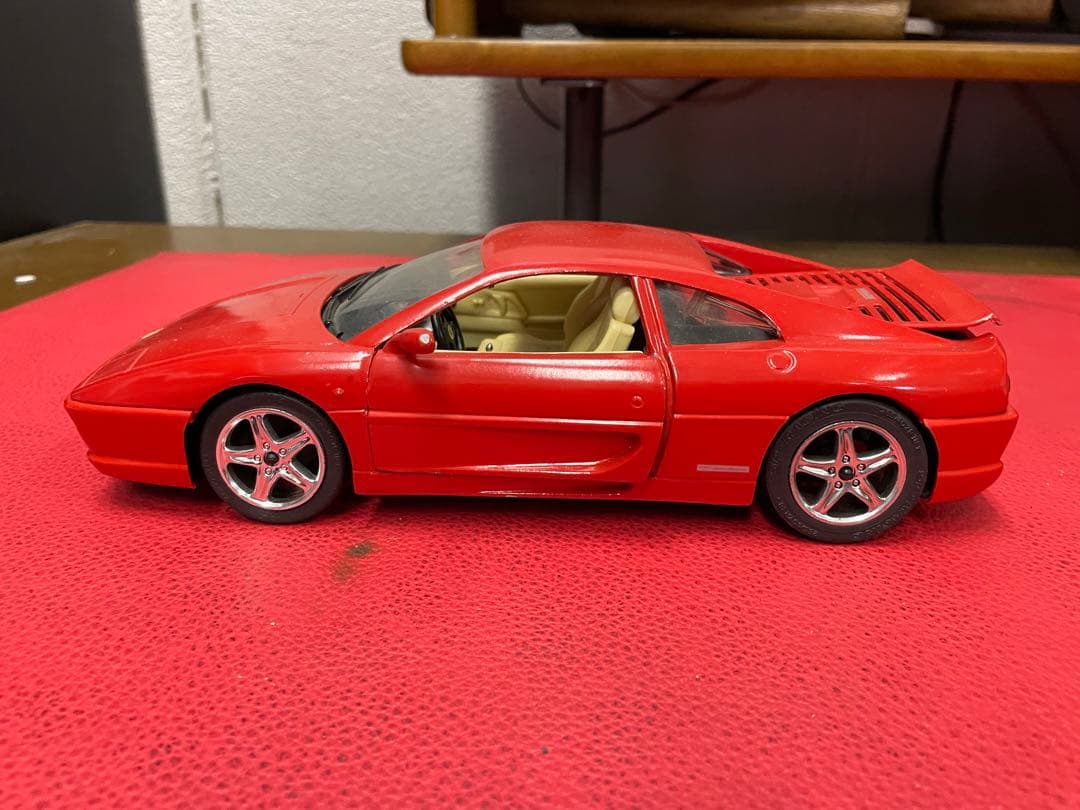 フェラーリ　F355