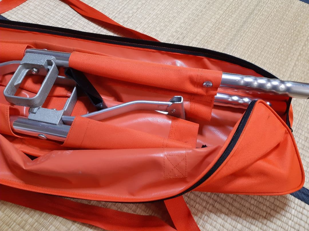 折り畳み　担架　ストレッチャー