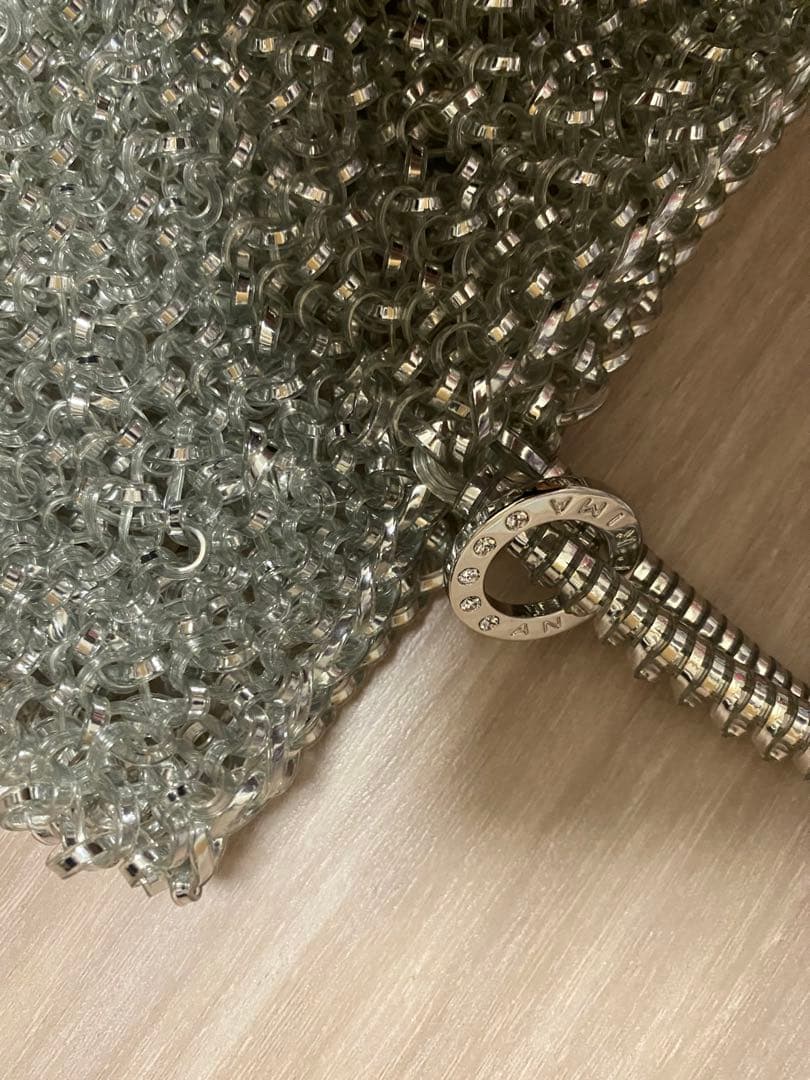 くるりん　アンテプリマ　シルバー バッグ