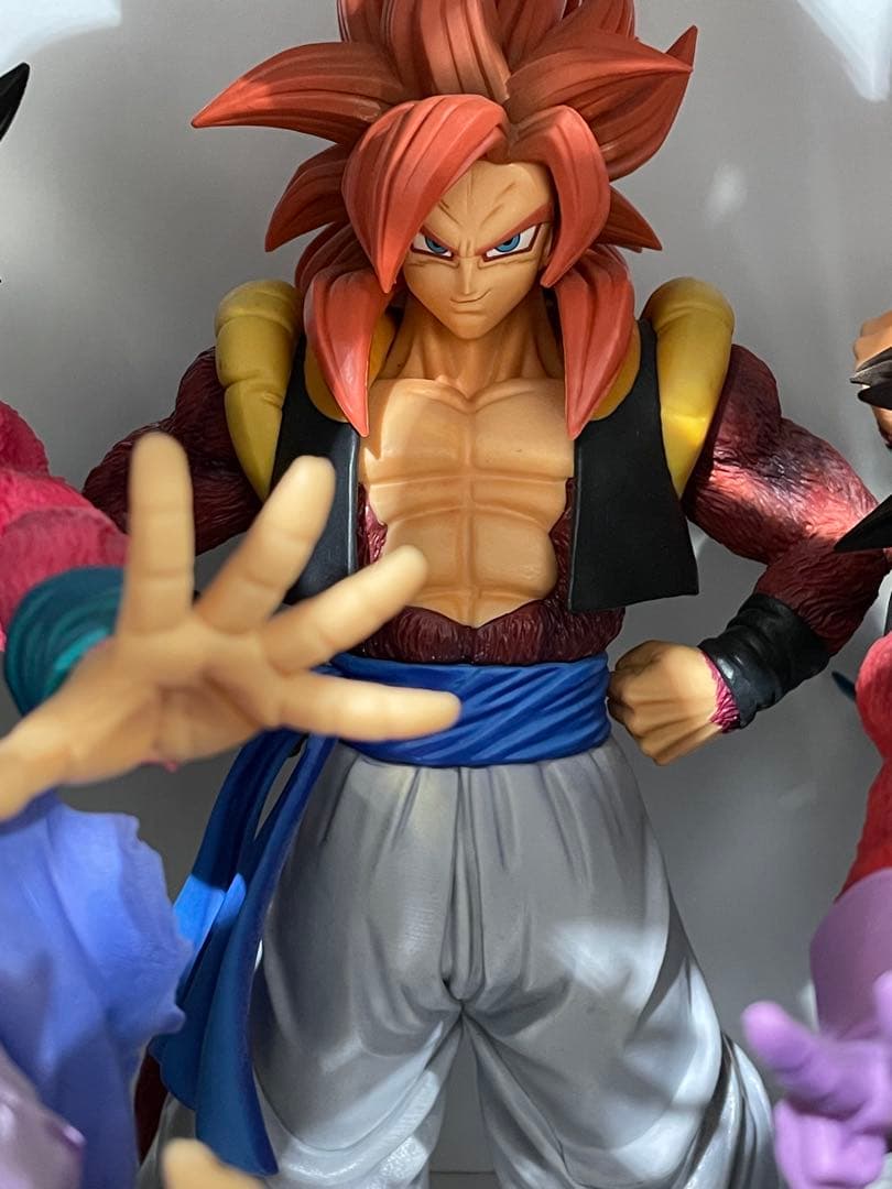 一番くじ THE GREATEST SAIYAN A賞 超サイヤ人4ゴジータ