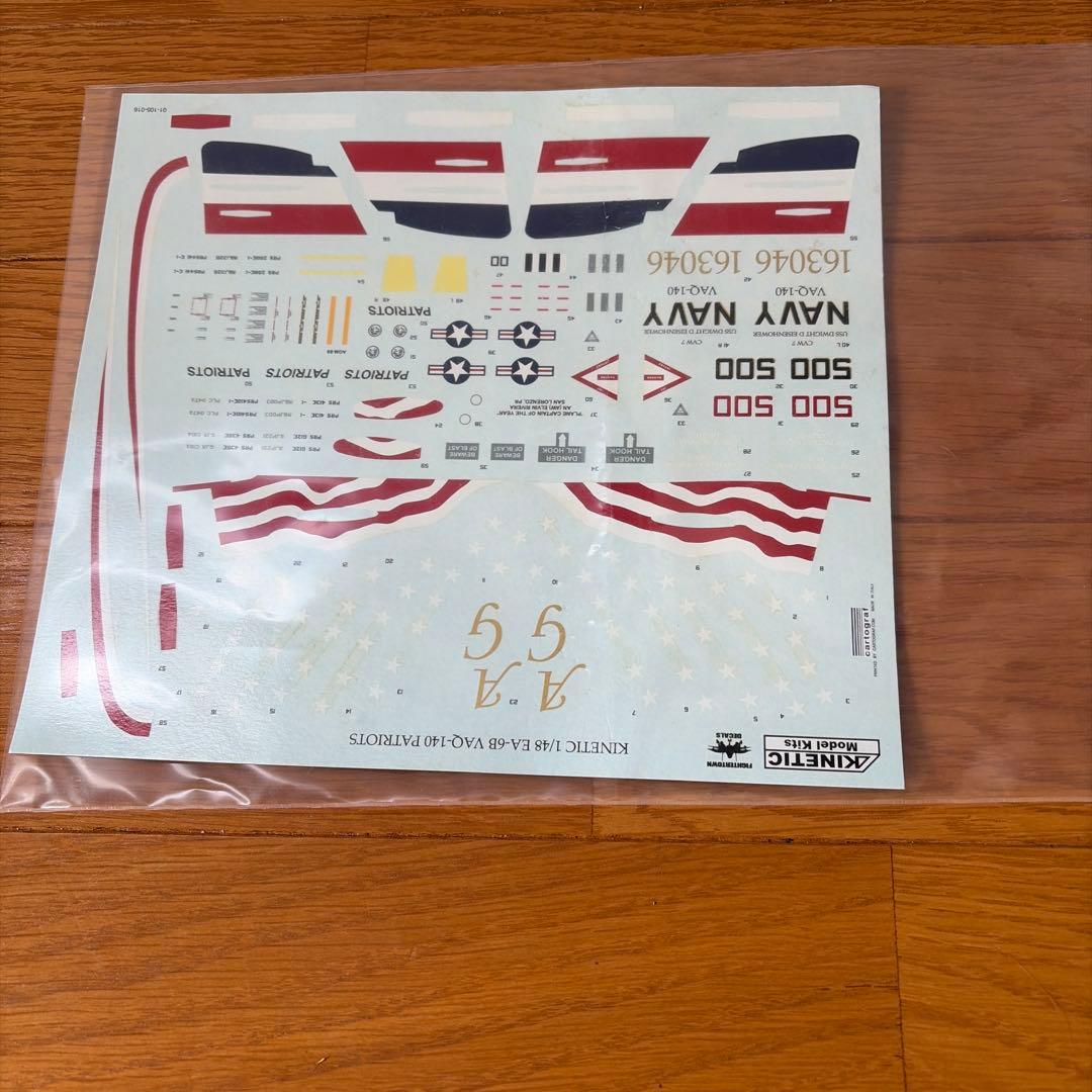 KINETIC 1/48グラマンEA-6Bプラウラー【K48022】