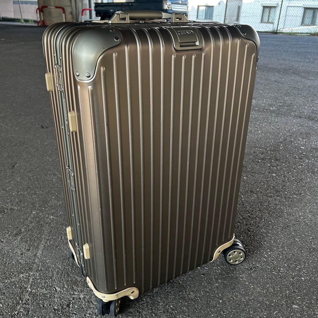 ドイツ製 RIMOWA トパーズ チタニウム 64L TSAロック 4輪