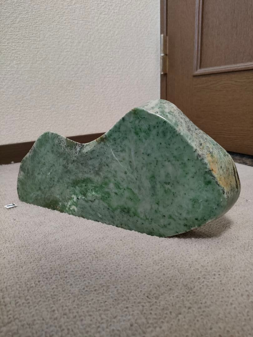 美！ひすい【日高翡翠】愛石家放出品！ 天然石 鑑賞石 北海道 原石  国産鉱物