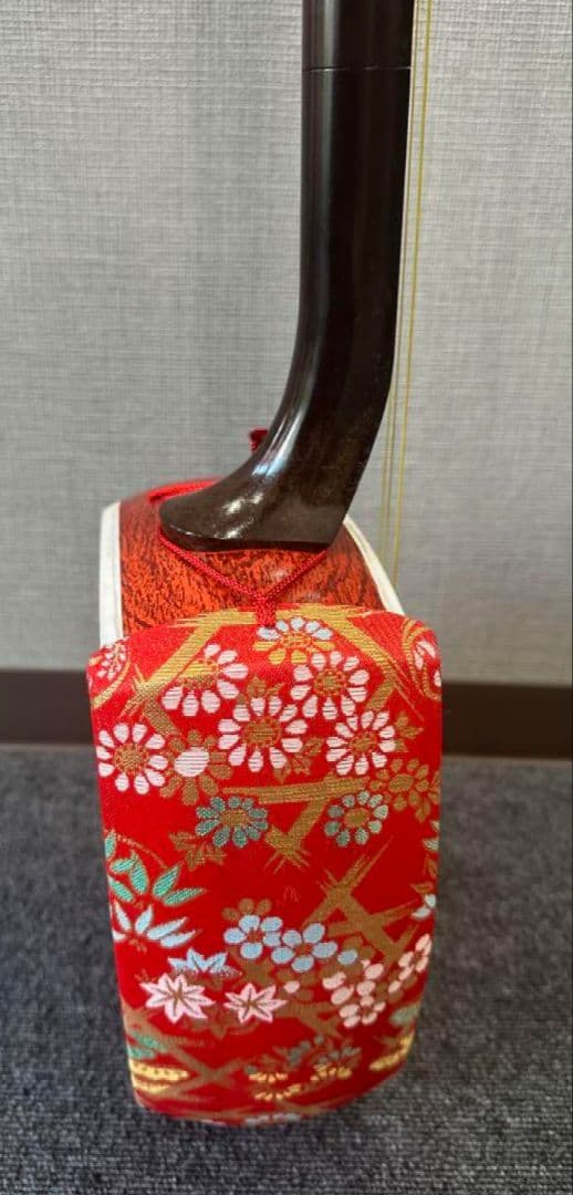 【ケース付き】三味線 本体 白赤
