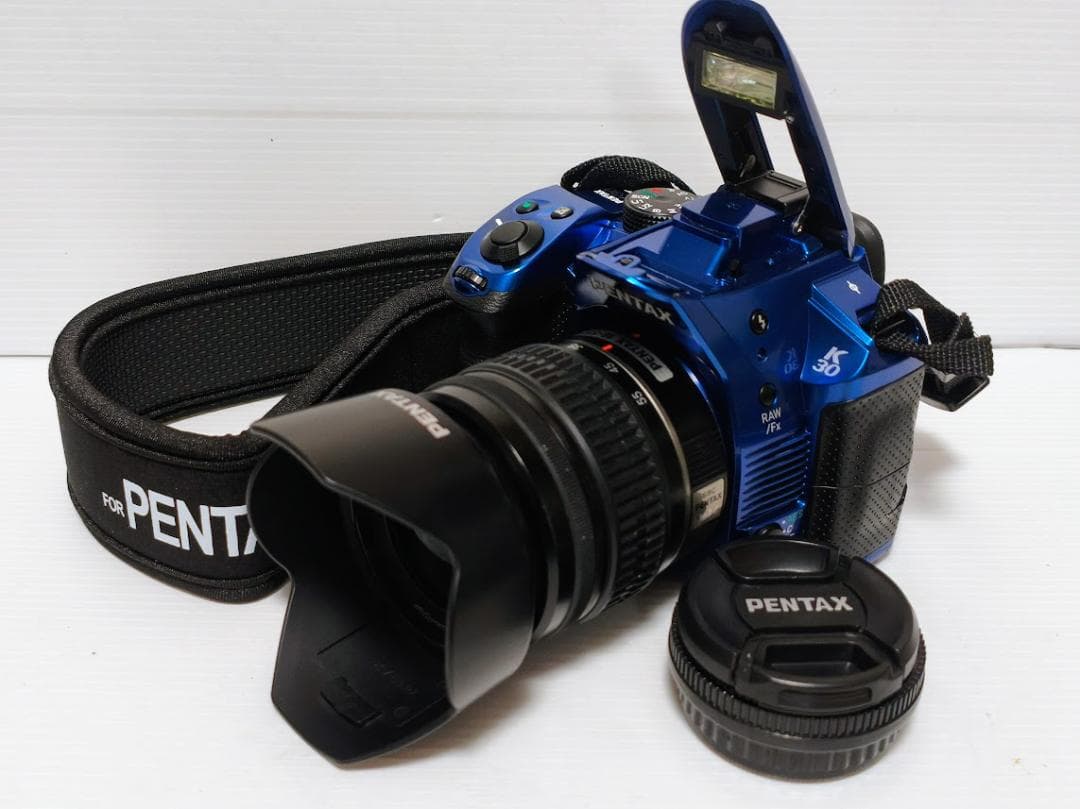 PENTAX K-30 デジタル一眼レフ 青