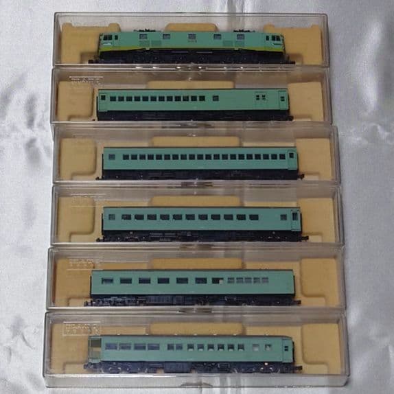 【新年特価】　KATO　特急「はと」青大将　EF58形電気機関車＋客車5両