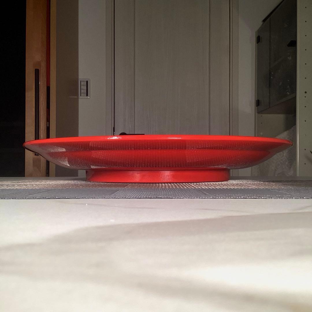 『暮らしのうー特価』　堆朱　大皿　飾り皿　皿立て付き　特大サイズ