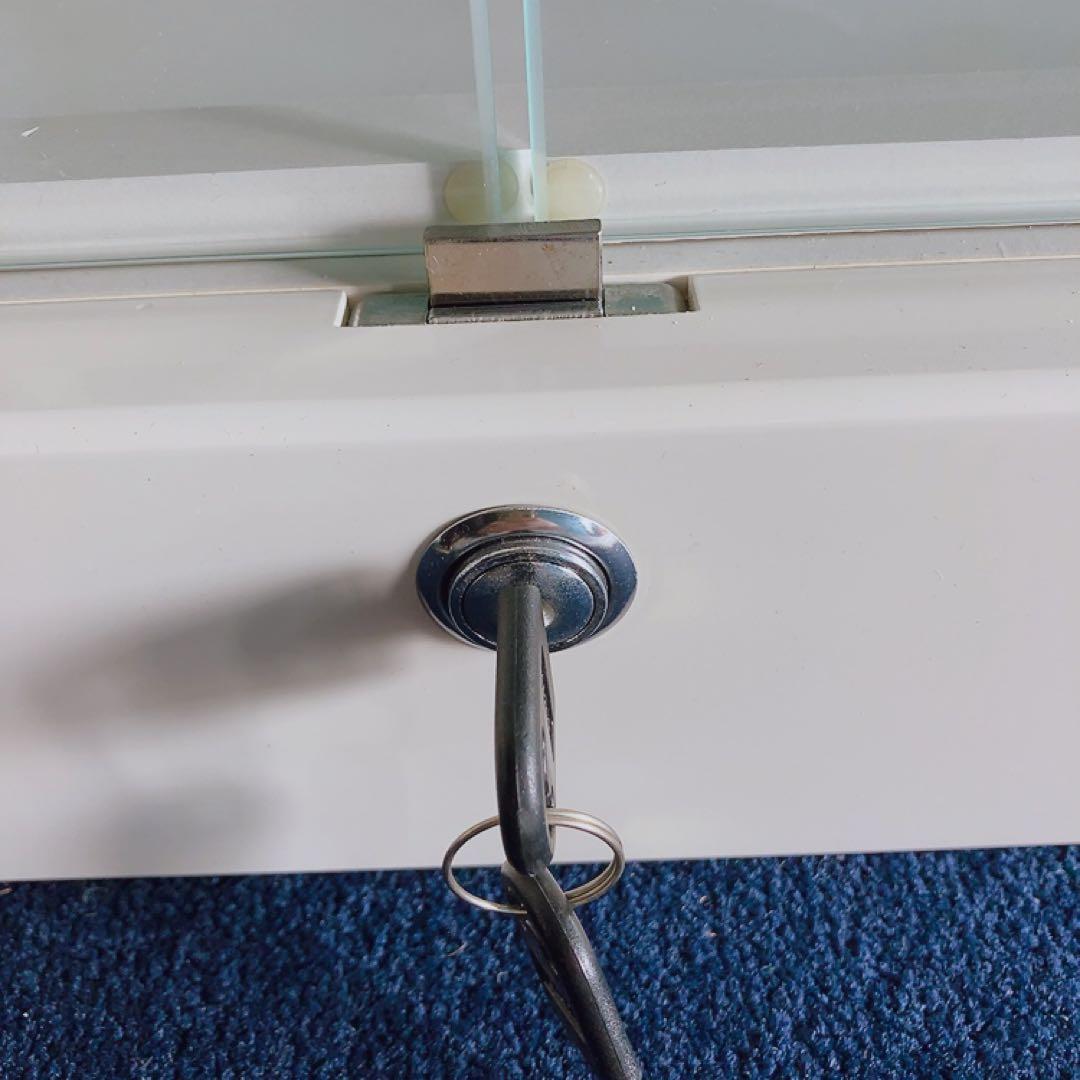 LEDライト付きガラスショーケース 背面鏡 コレクションボード ホワイト W60