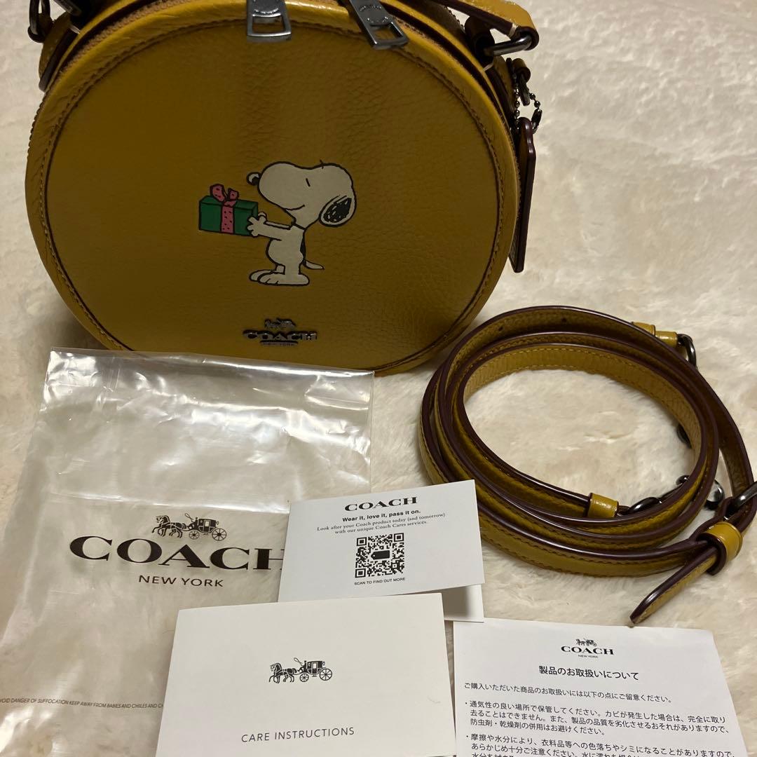 COACH スヌーピー ラウンドショルダーバッグ