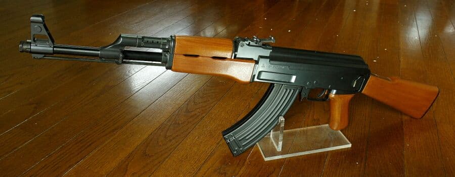 東京マルイ AK47 バッテリー&充電器付きフルセット