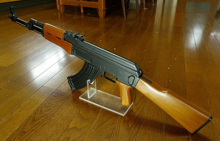 東京マルイ AK47 バッテリー&充電器付きフルセット