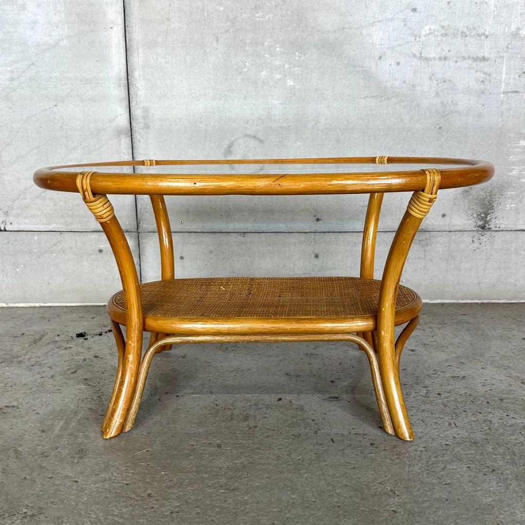 「ラタン×ガラスの美曲線！天然素材ローテーブル」　ガラステーブル