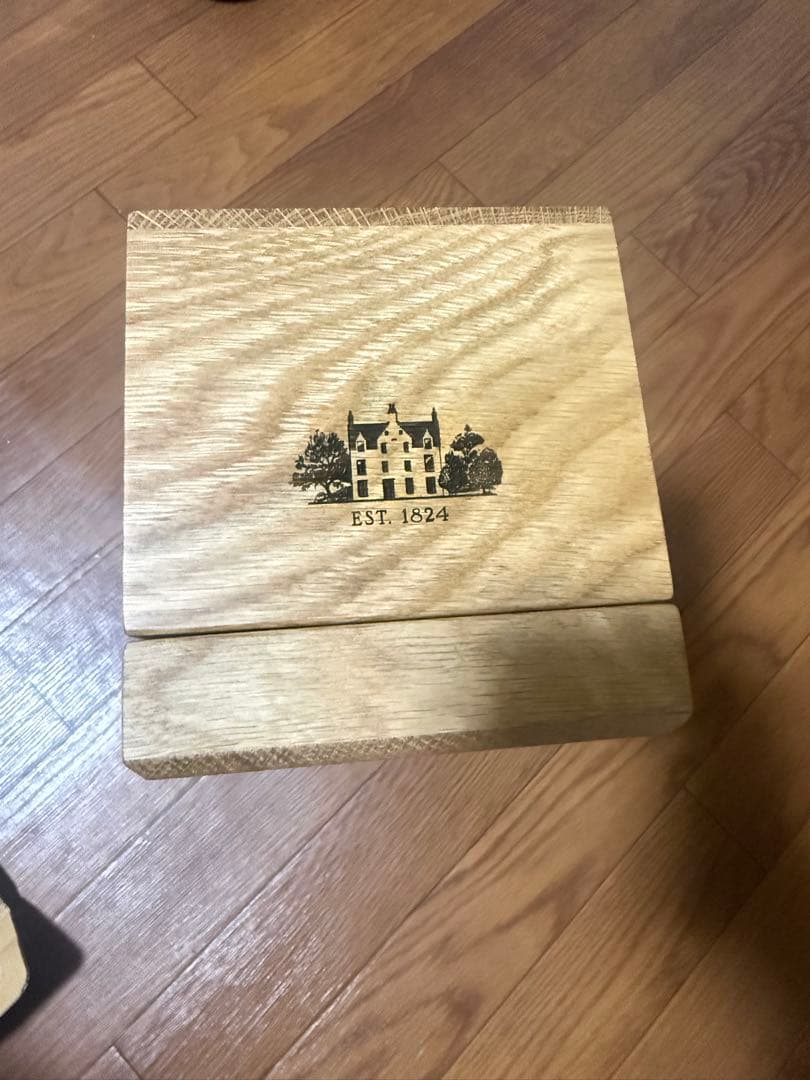 MACALLAN 25年 マッカラン 空瓶、木箱付き