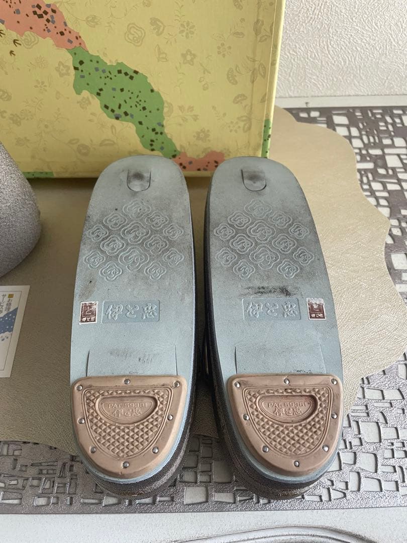 伊と忠　グレー 花柄 佐賀錦和装用バッグと草履セット