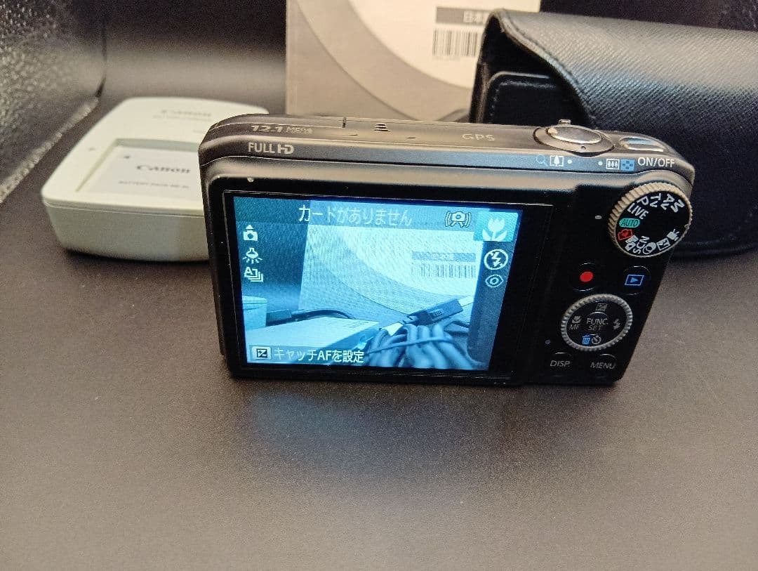 M*様 Canon PowerShot SX260 HS 本体と付属品