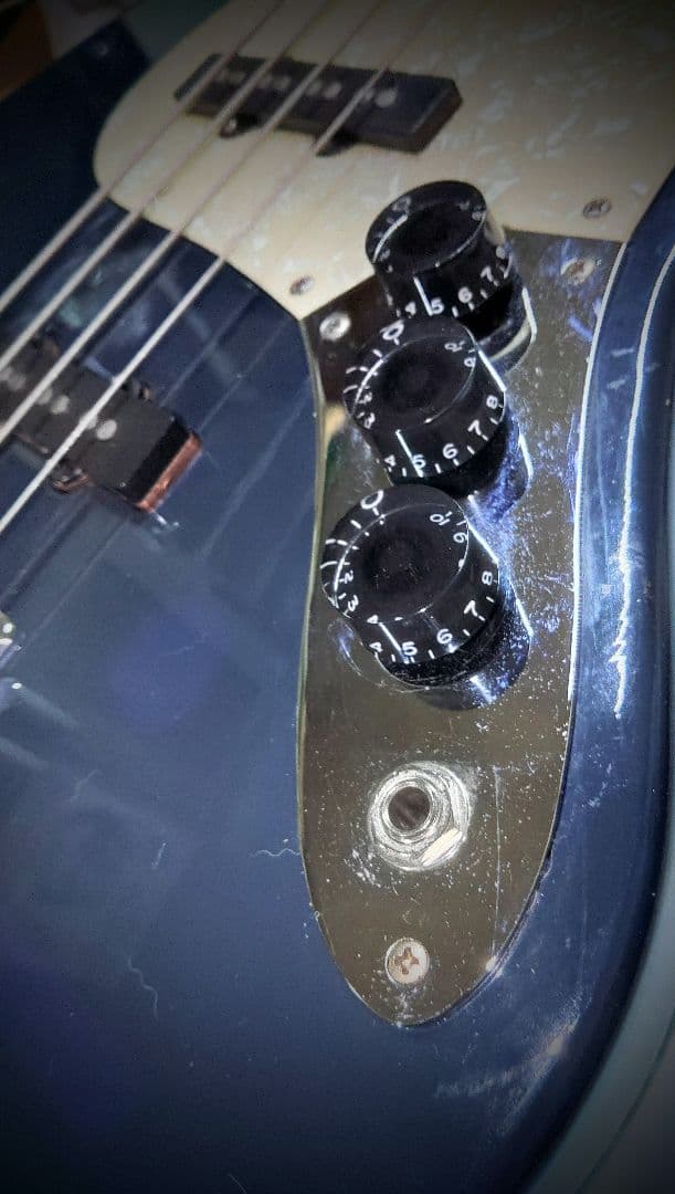 AoRin Tune ビンテージ配線材で音色調整　フォトジェニック