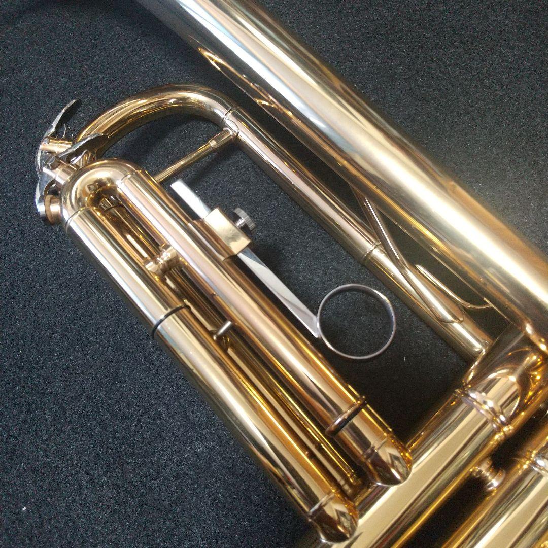 FESTI「フェスティ」トランペット。ゴールドラッカー仕上げ。美品