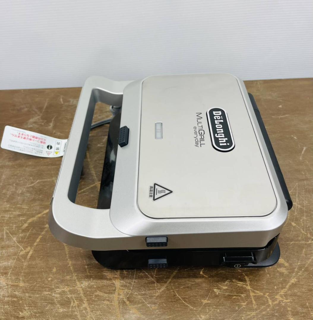 【極美品】デロンギ マルチグリル エブリデイ サンド&ワッフルメーカー