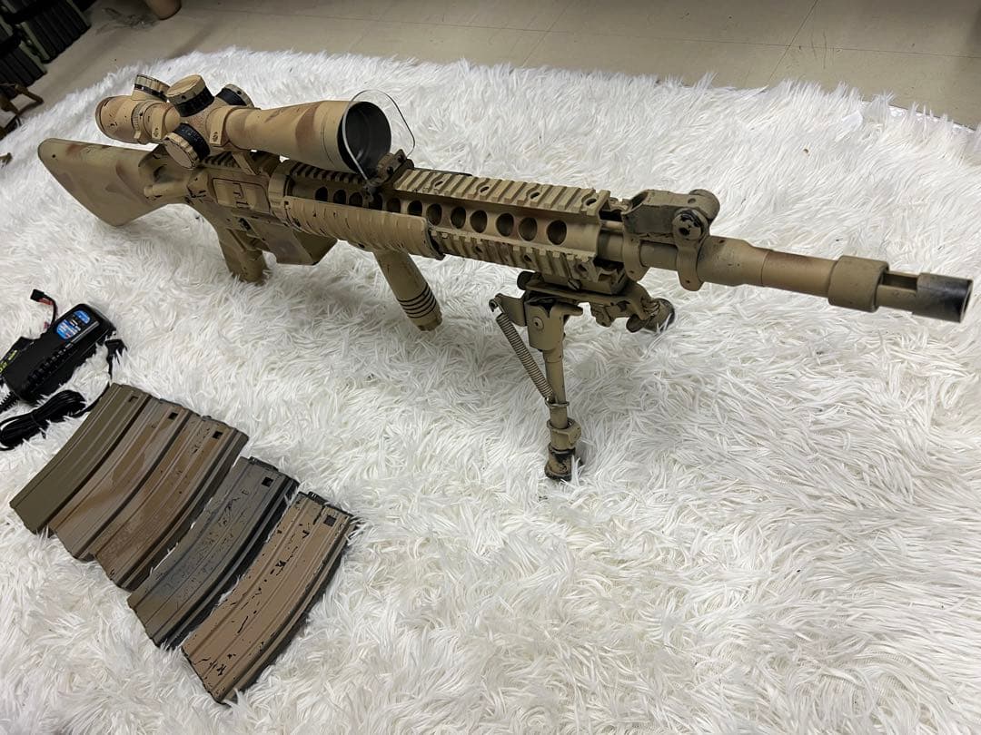 電動ガン バッテリー・マガジン付き