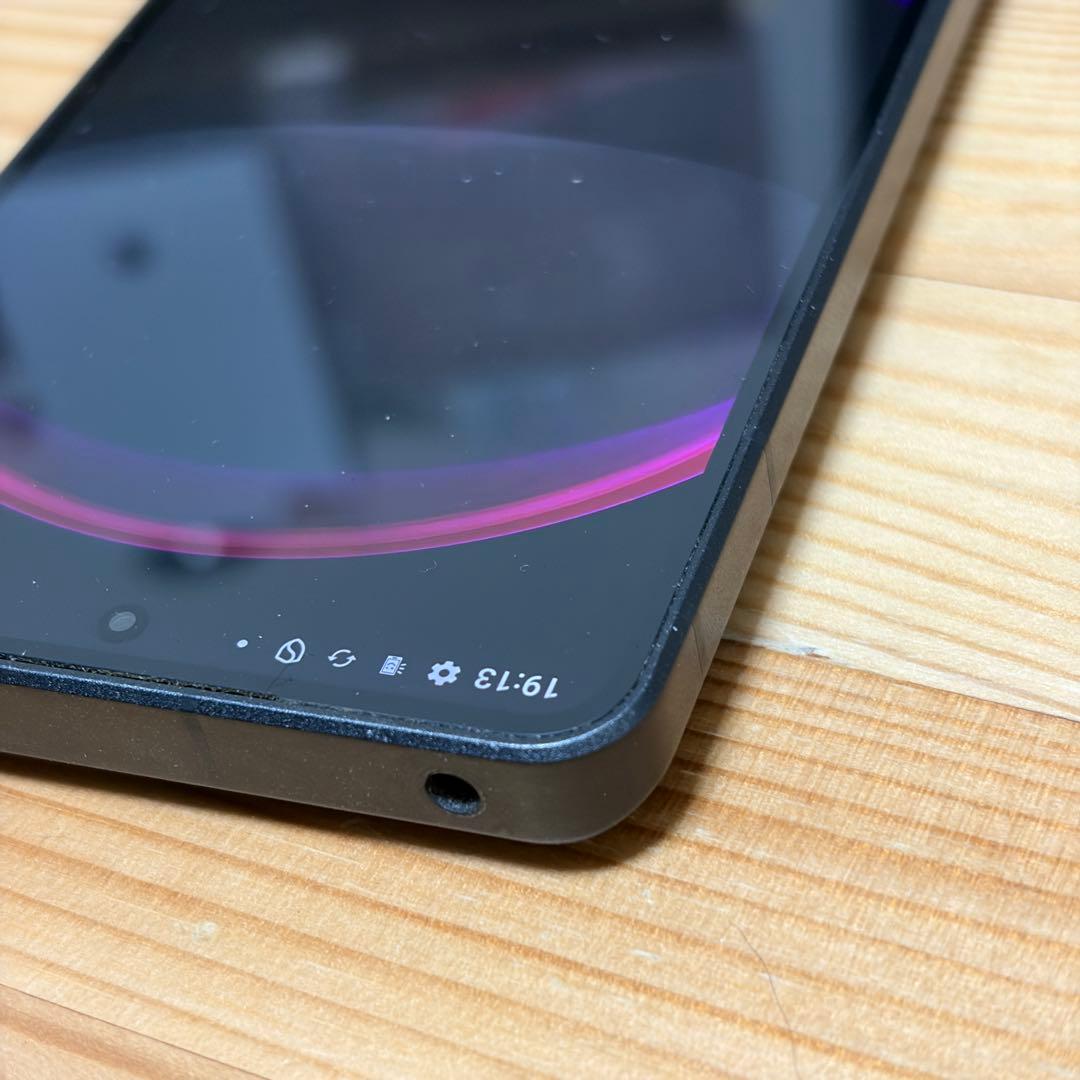 AQUOS r8 pro SIMフリー　00883