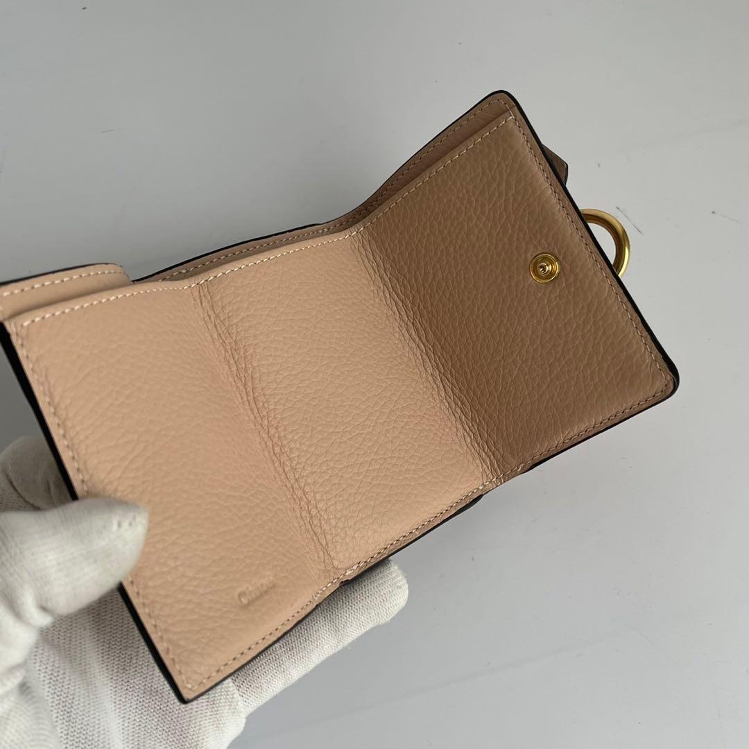 ✨未使用レベル✨　Chloe 財布　ベージュ　レザー　ホログラムシール