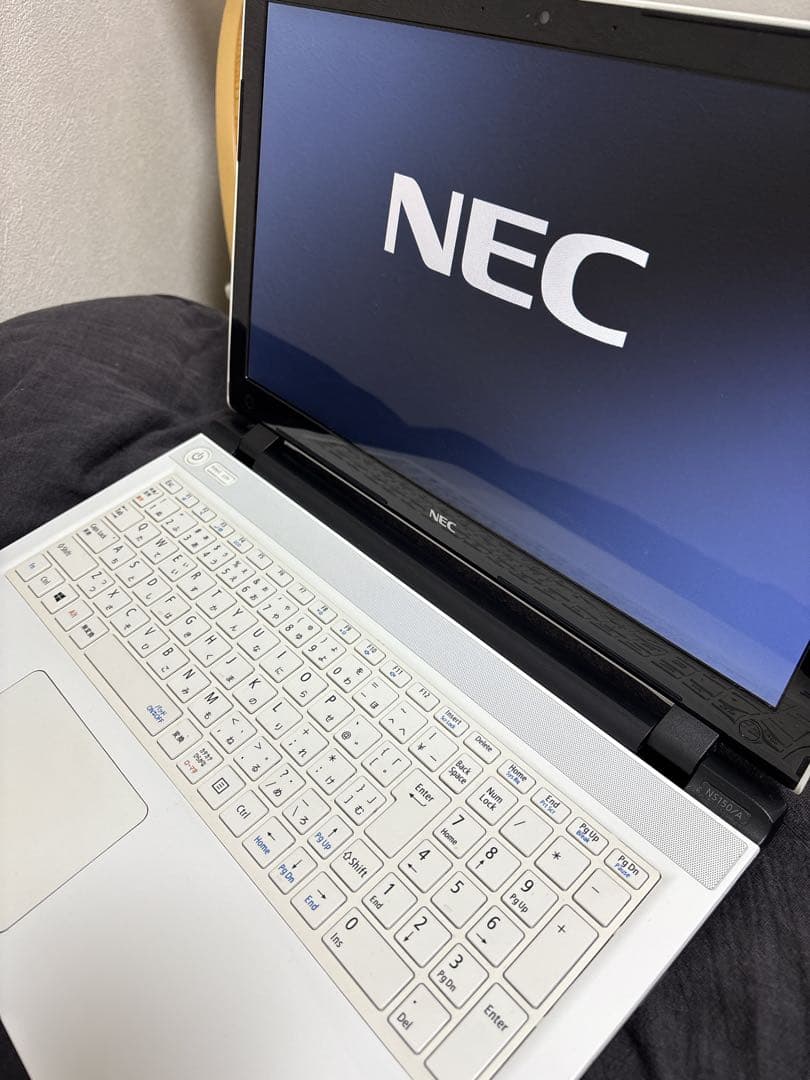 美品 NEC PC-NS150AAW 15.6型液晶 フルサイズノートパソコン