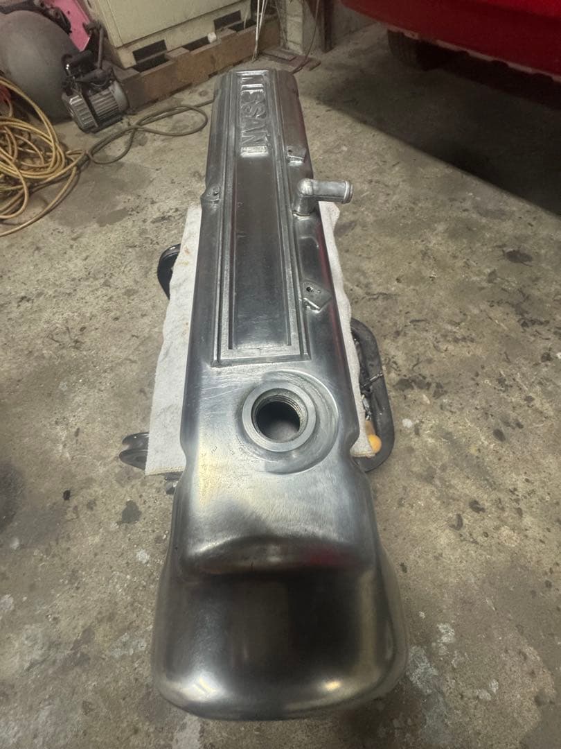 デカ文字希少　日産純正 L型エンジン用 ベッドカバーカムカバー