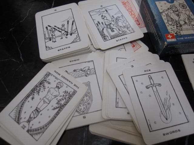 スイス製 タロットカード レーベンズウッド