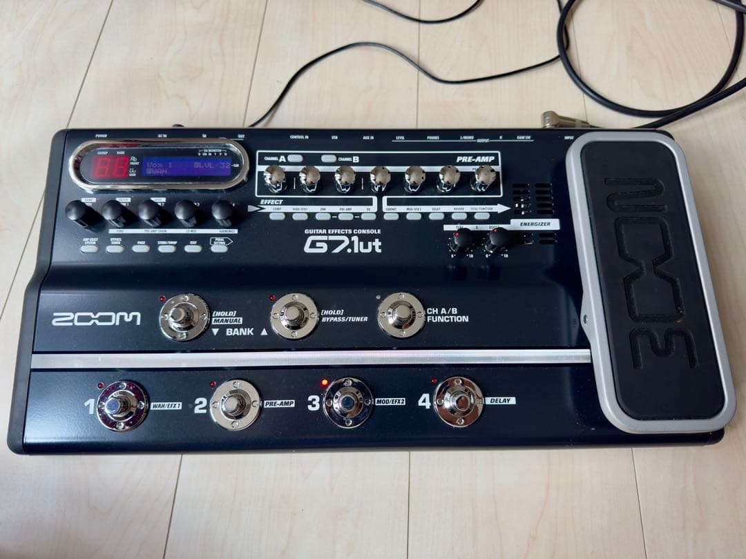 ZOOM G7.1ut ギターエフェクター　アダプター付属
