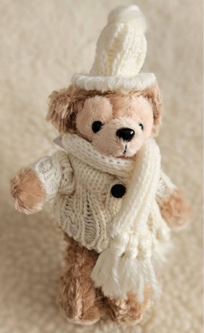 ディズニー　ダッフィー　ぬいぐるみバッジ