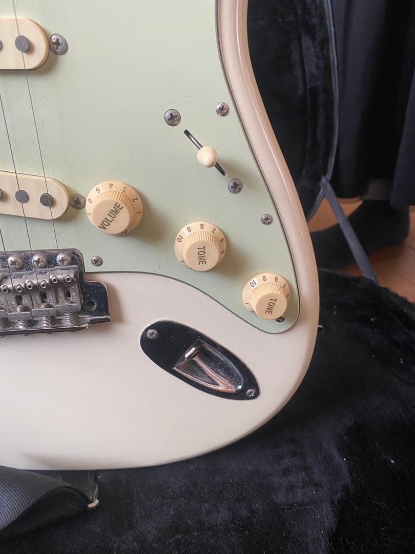 Fender Stratocaster ホワイト