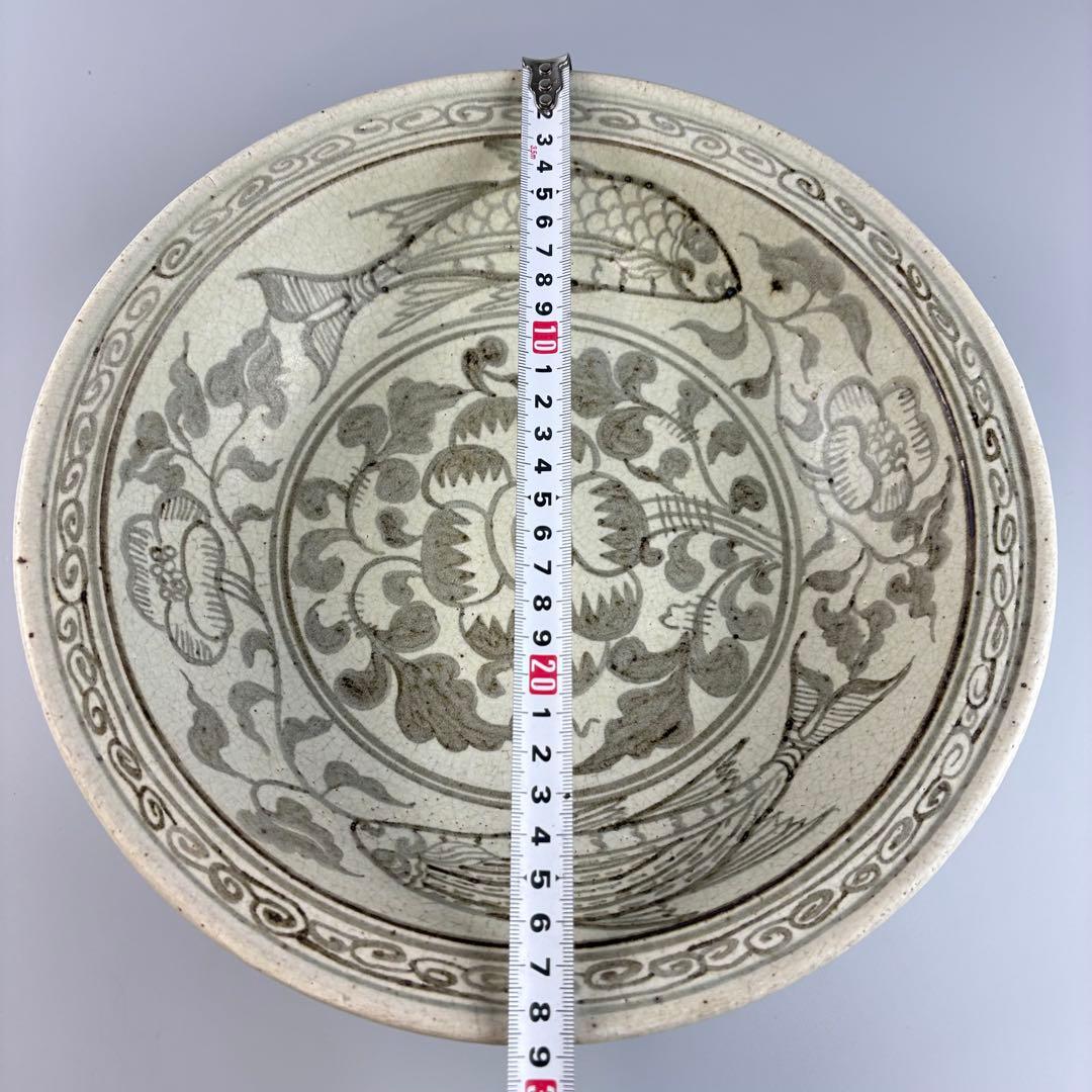 中国 魚 大皿 鉄 絵皿 陶磁器 飾皿