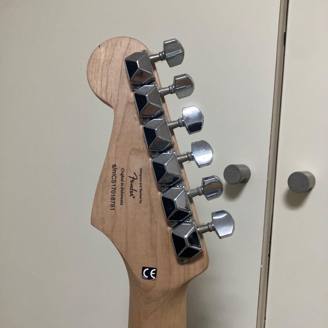 Squire by Fender ストラトキャスター エレキギター　ギグバッグ付