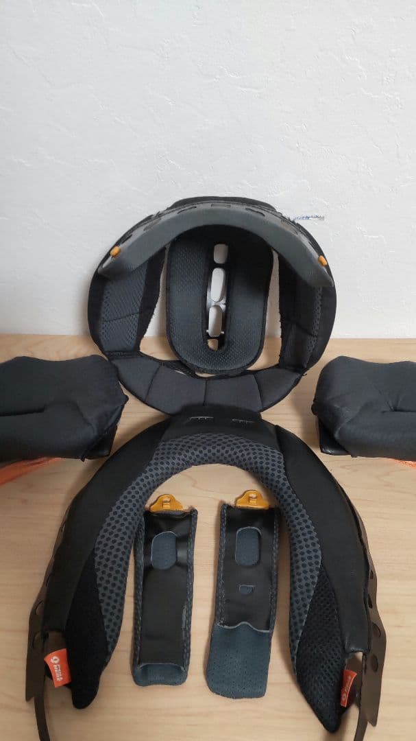 ARAI Astro IQ Mサイズ　シールド４枚　シールドベース付き