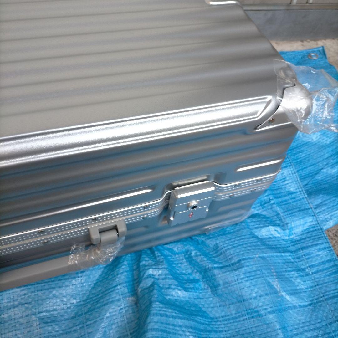 ほぼ未使用 BARGOCH スーツケース