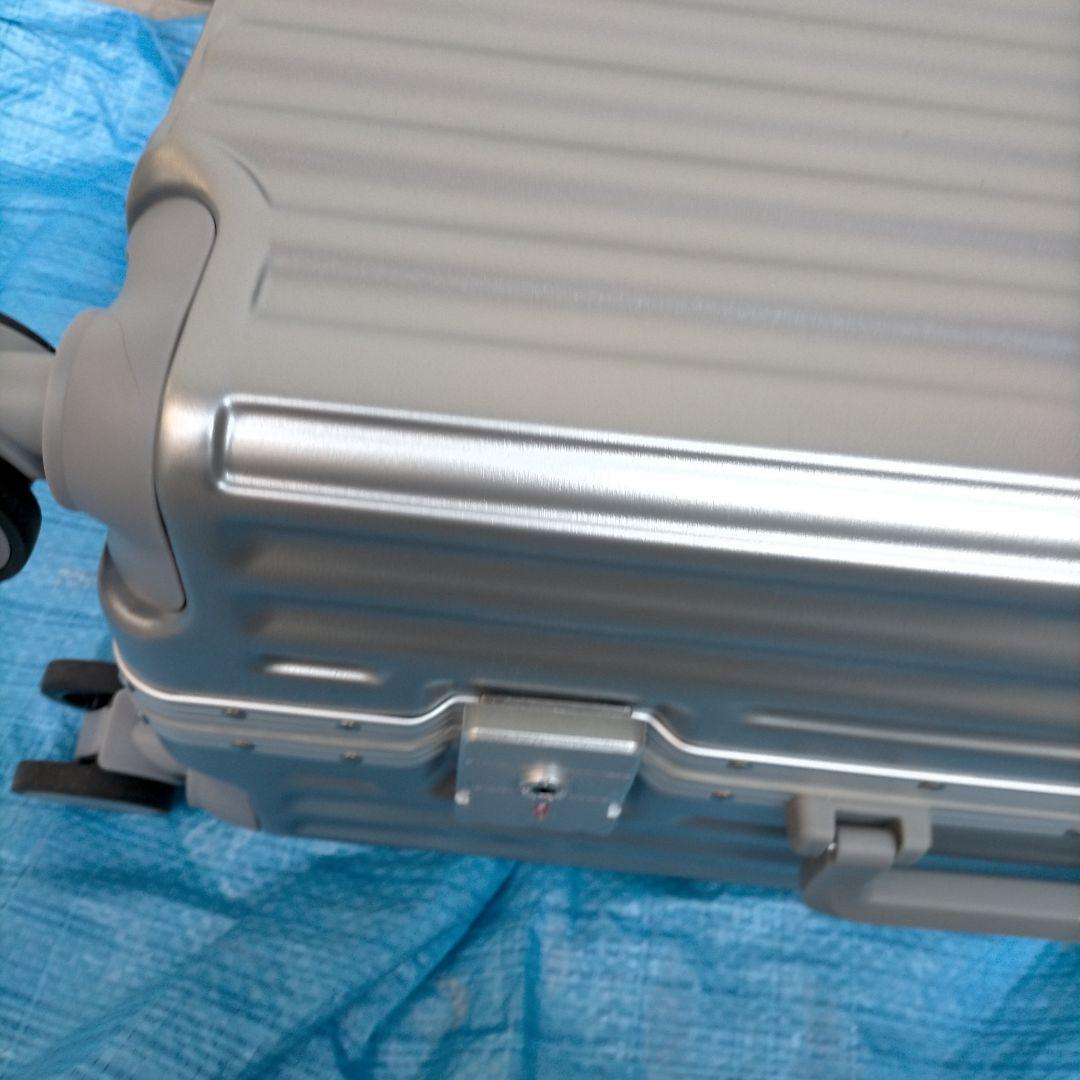 ほぼ未使用 BARGOCH スーツケース