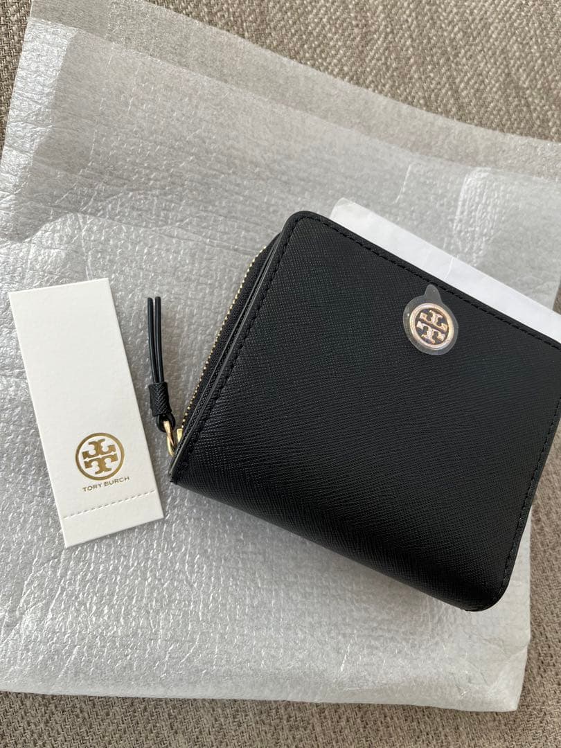 トリーバーチ 二つ折り財布