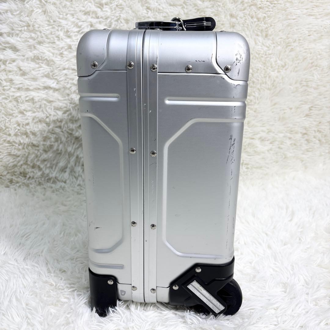 ゼロハリバートン キャリーケース 二輪 アルミ シルバー 小型